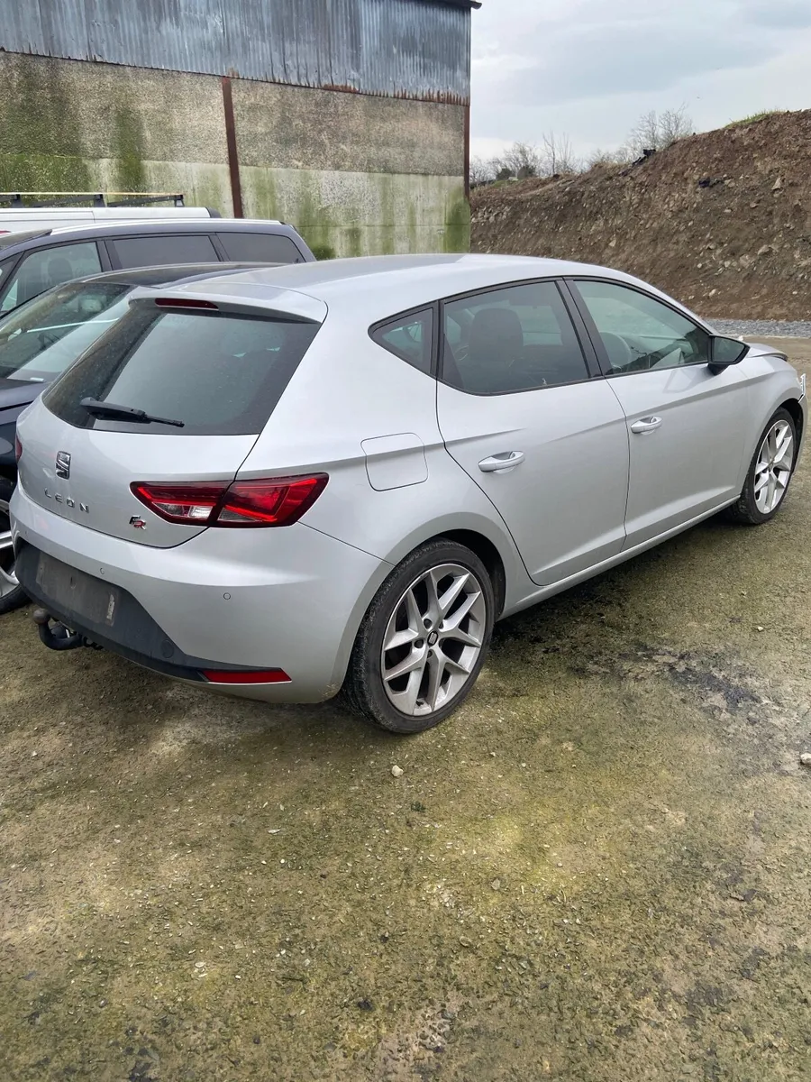 Seat Leon fr 2.0 tdi technology 5 door 2016 - Image 4