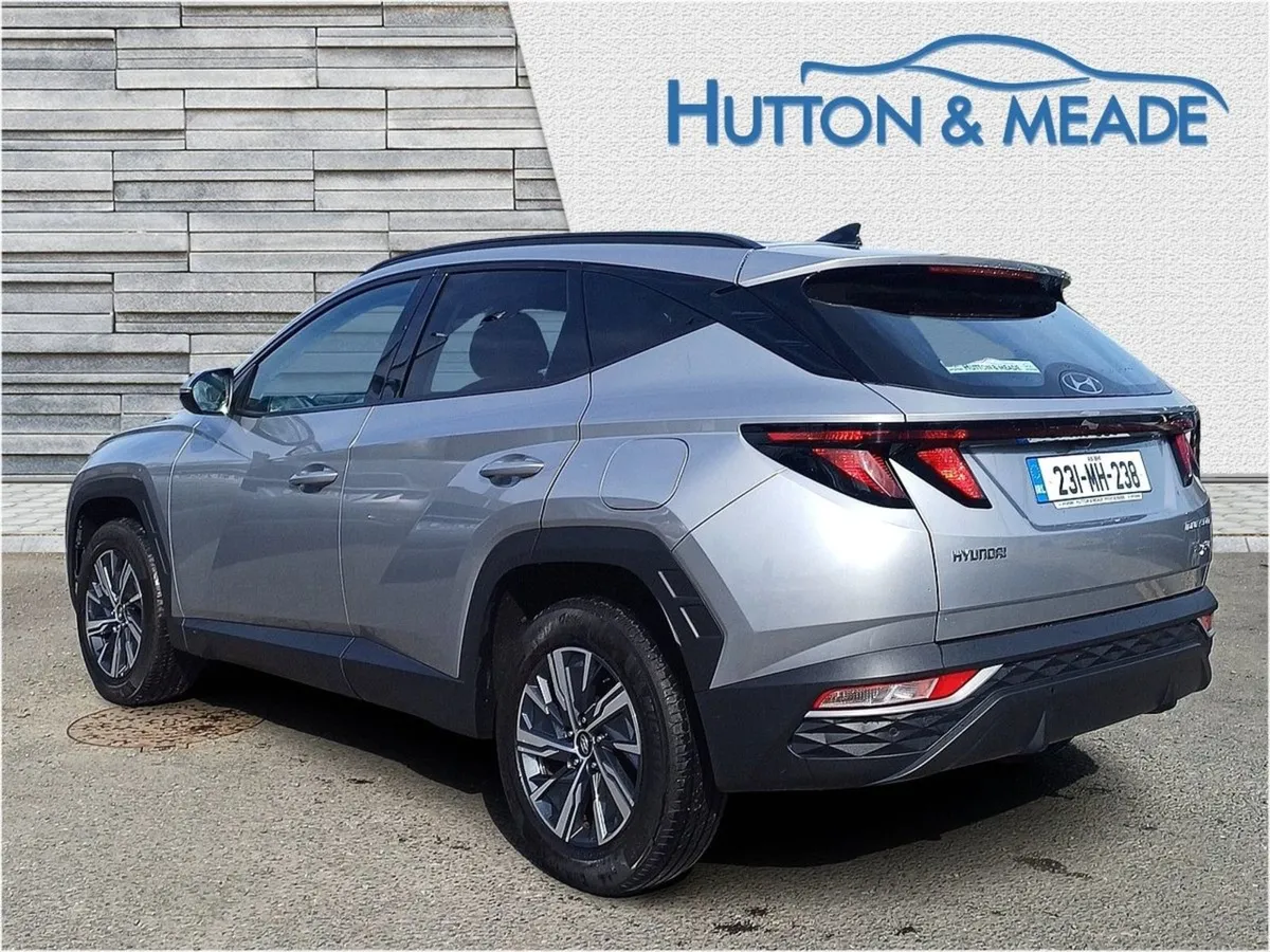 Hyundai Tucson Executive HEV 1.6 Petrol 5dr - Image 3