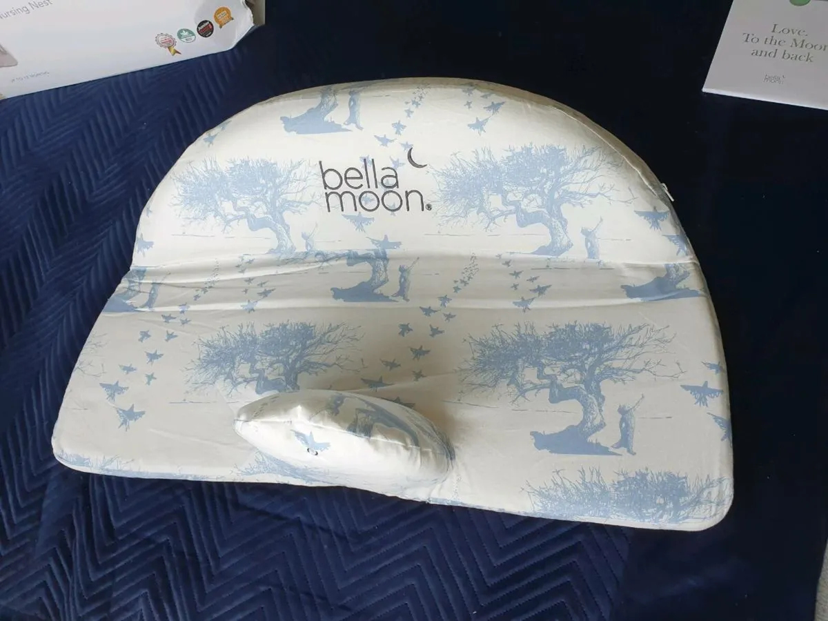 Bella Moon Half Moon Breastfeeding Pillow - Image 2