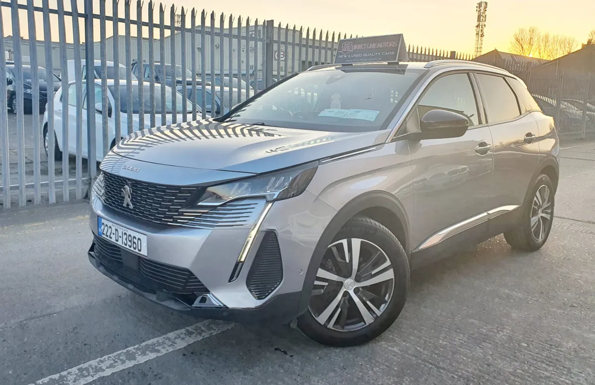 2022 Peugeot 3008 - Image 2