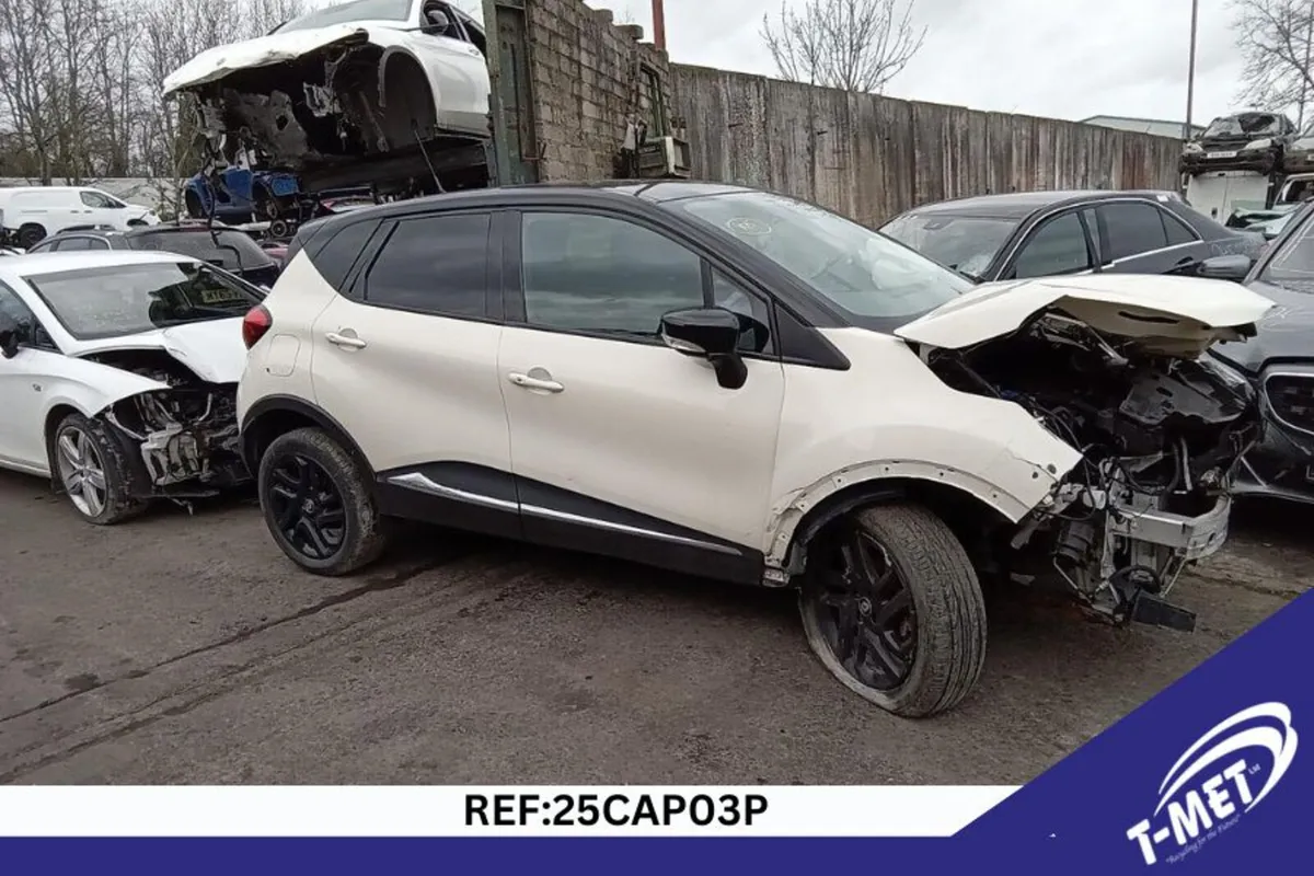 2017 RENAULT CAPTUR BREAKING FOR PARTS - Image 4