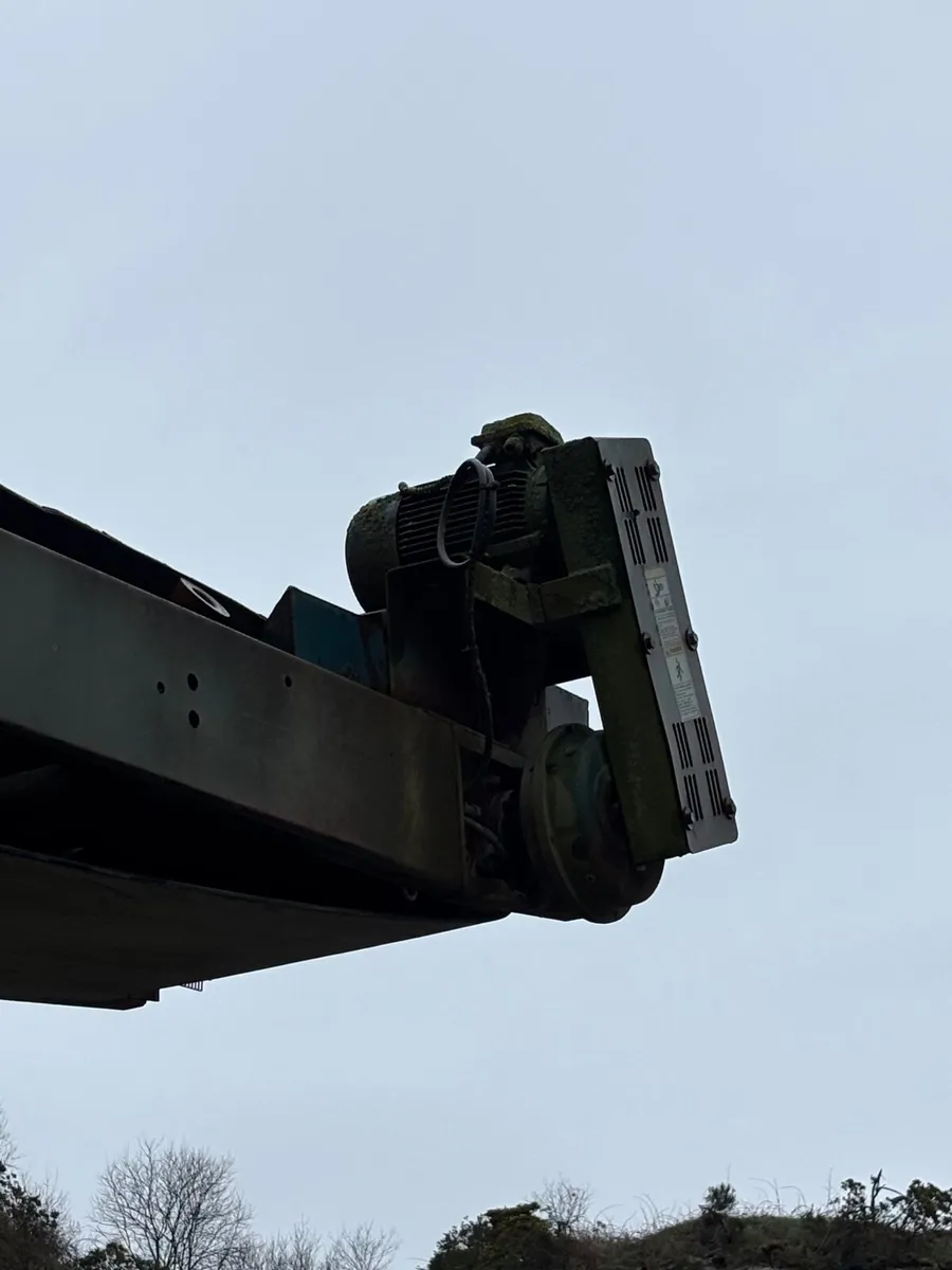 Powerscreen T5032 Stockpiler - Image 2