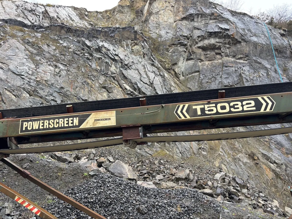 Powerscreen T5032 Stockpiler - Image 4