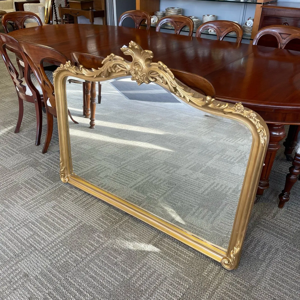 Beautiful ornate gilt mantle arch wall mirror with - Image 1