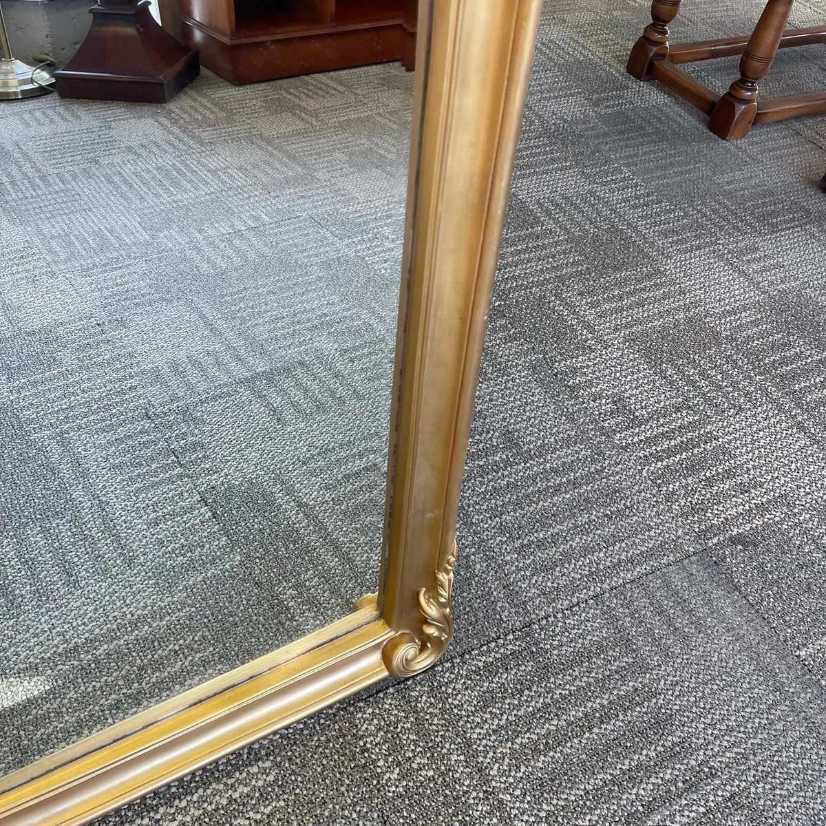 Beautiful ornate gilt mantle arch wall mirror with - Image 3