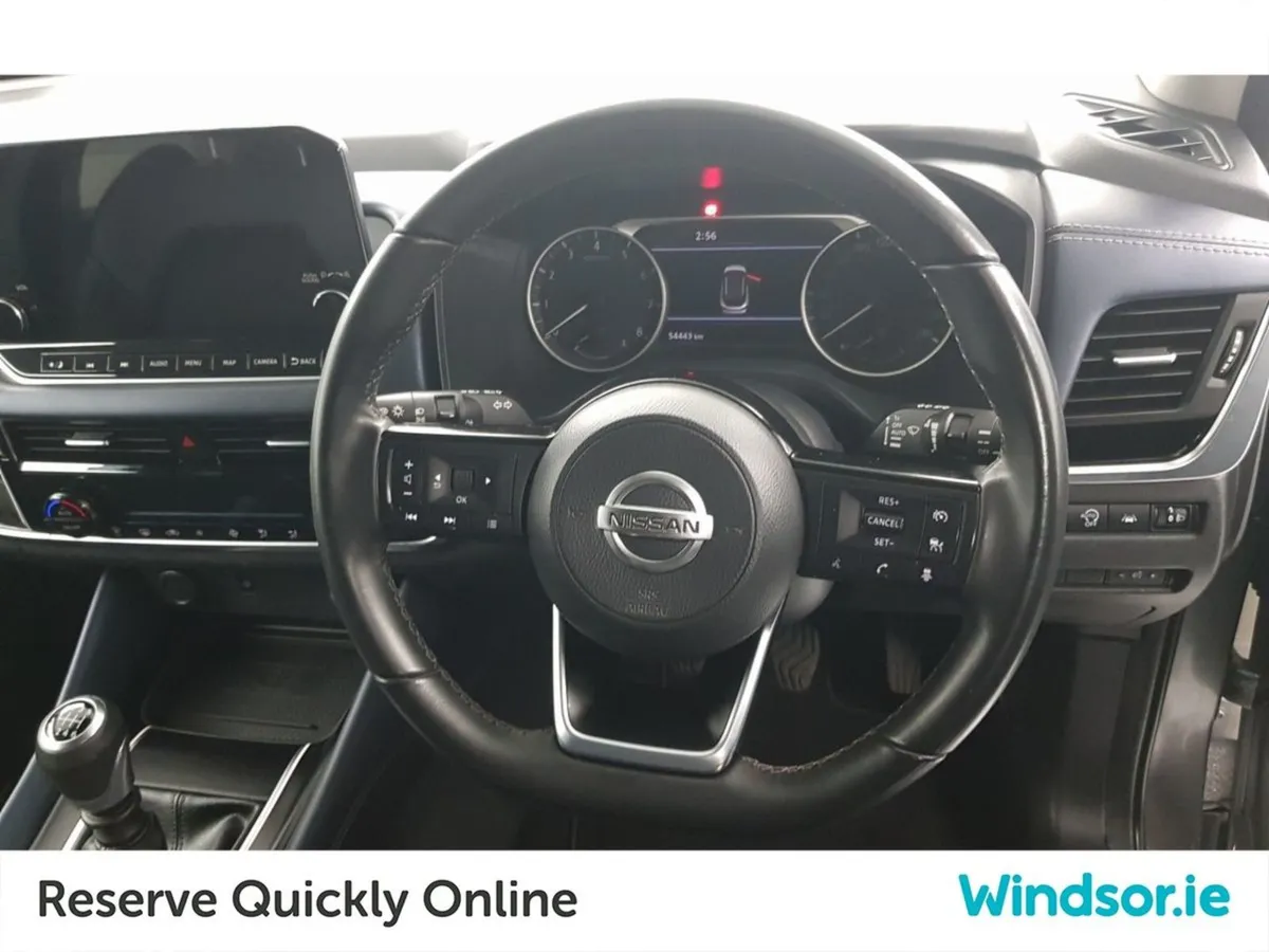 Nissan QASHQAI 1.3 PET Mild Hybrid SV Premium - Image 4
