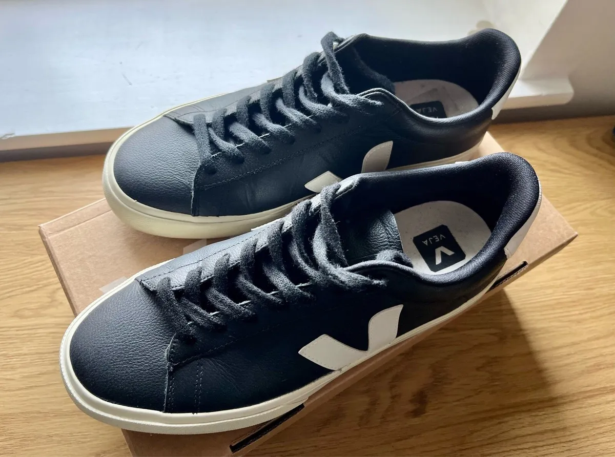 Veja Campo Leather Black Trainers - Image 1