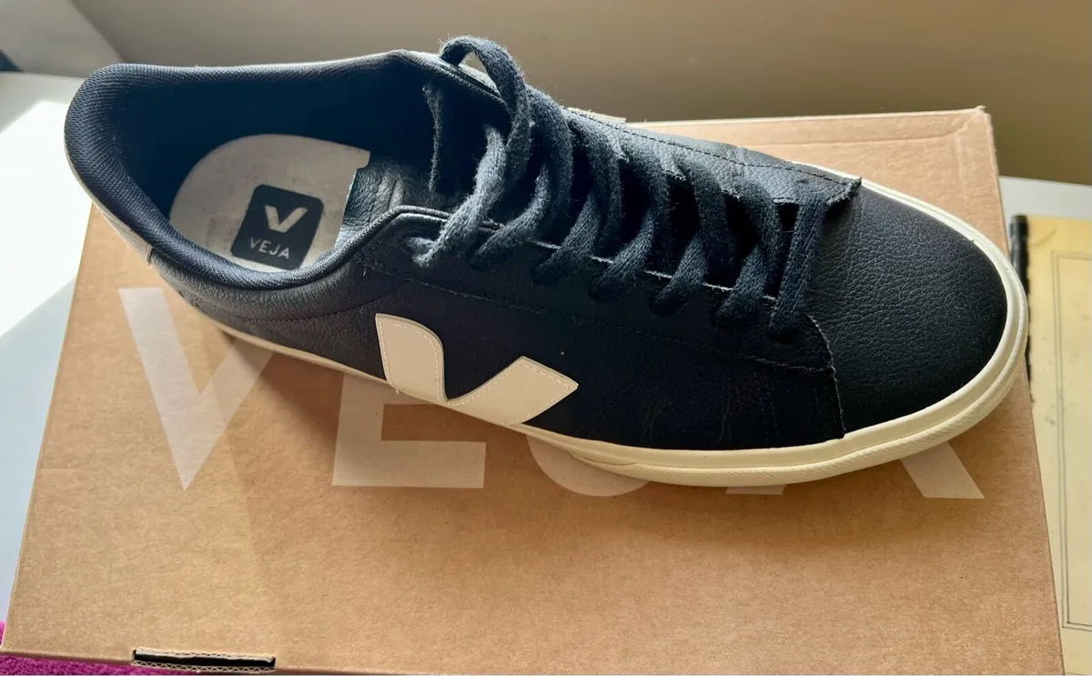 Veja Campo Leather Black Trainers - Image 4