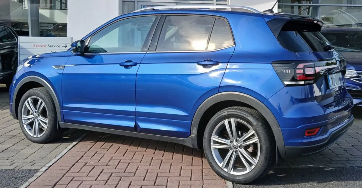 Volkswagen T-Cross R-line 1.0 TSI 110HP  rear Vie - Image 4