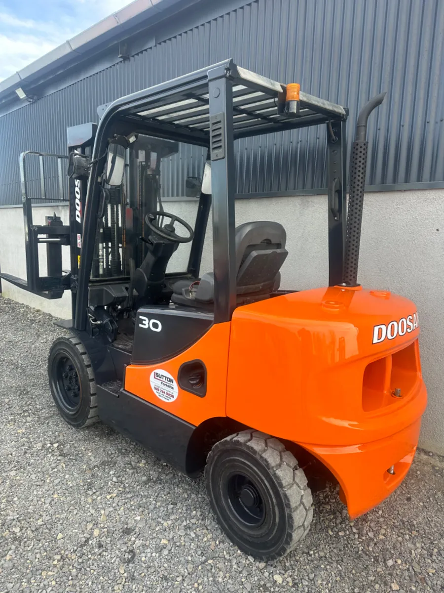 Doosan D30S-5 Forklift - Image 3