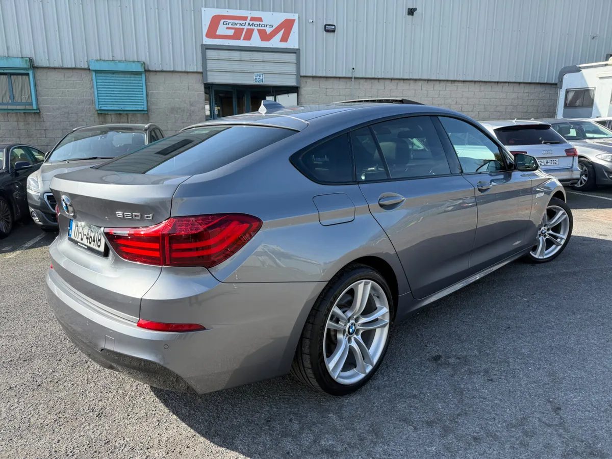 2017 BMW 5-Series Automatic - Image 4