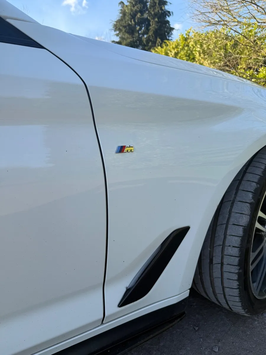 BMW 5-Series 2018 M-Sport - Image 2