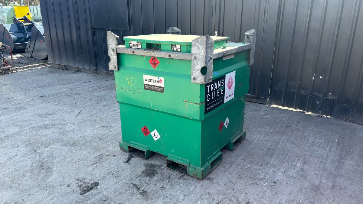 Western 950L Fuel Bowser - Image 3