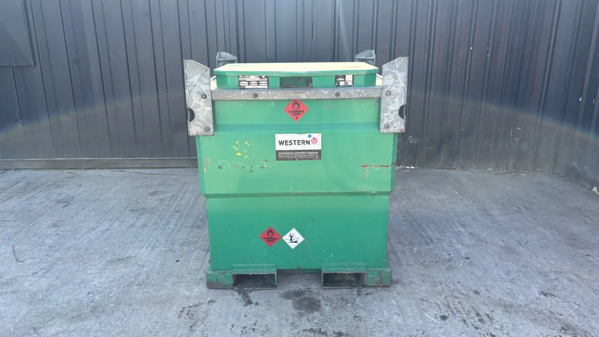 Western 950L Fuel Bowser - Image 2
