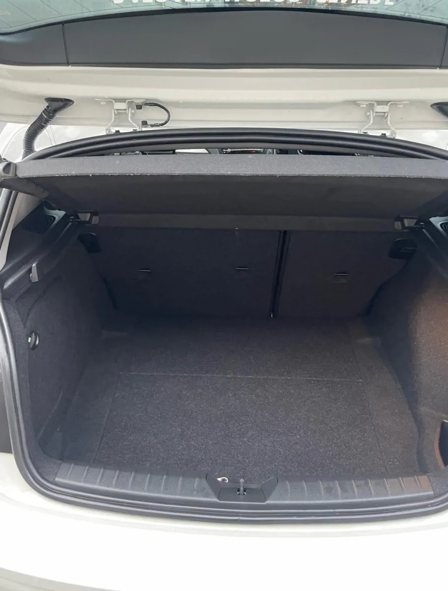 BMW 116i automatic - Image 4