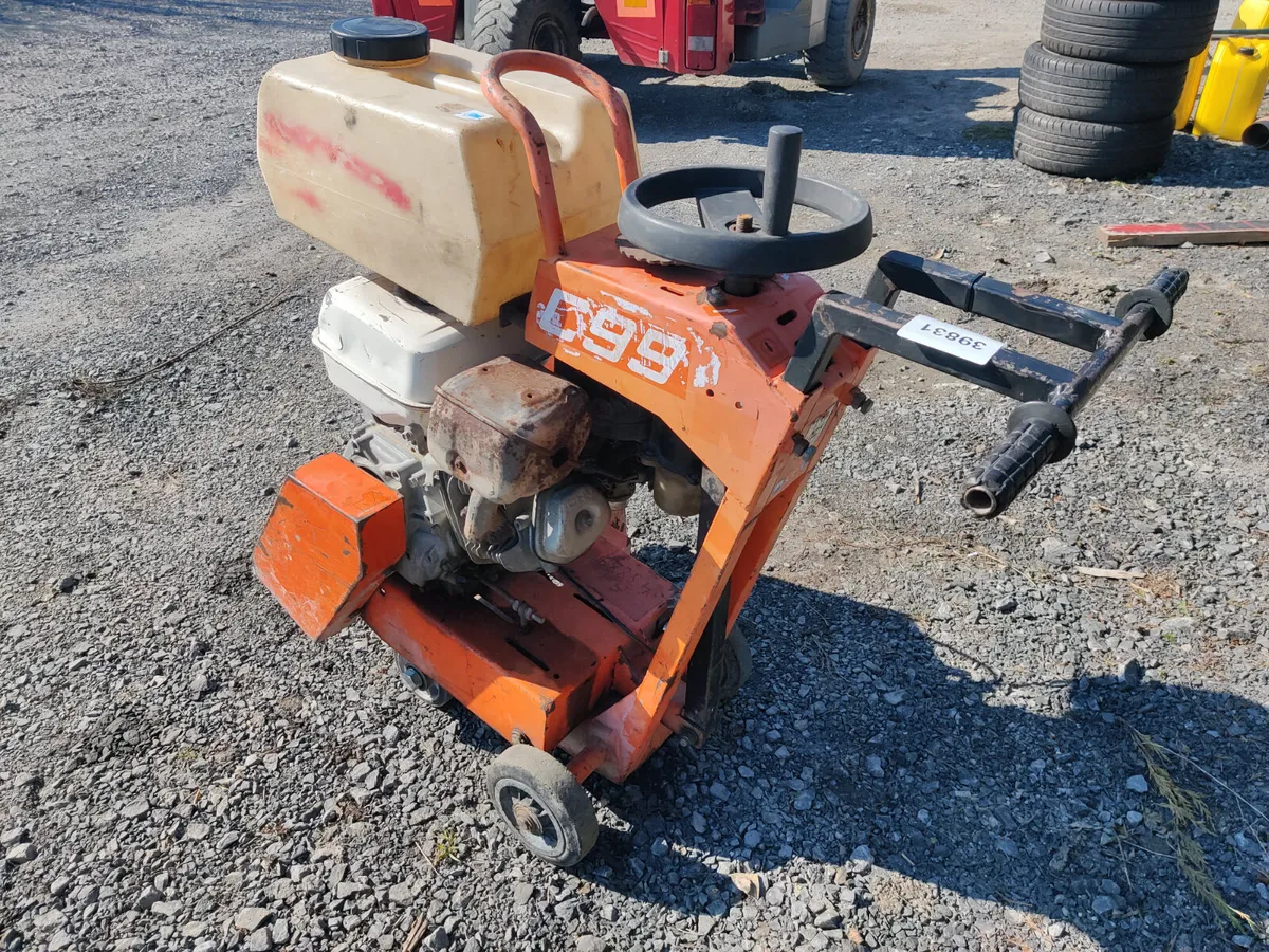 Clipper Road saw Honda engine - Image 1