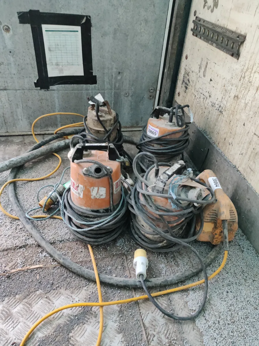 110v submersible pumps - Image 1