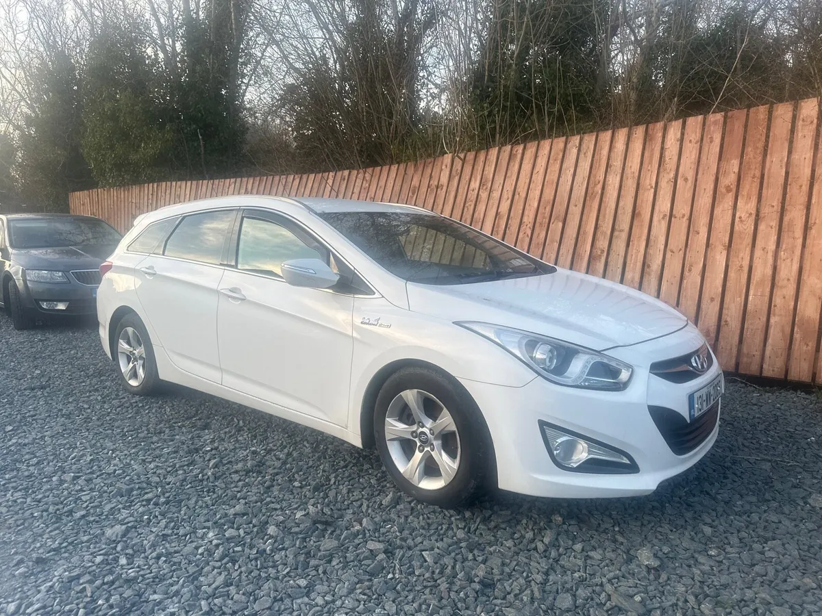 2013 Hyundai i40 estate non runner - Image 1