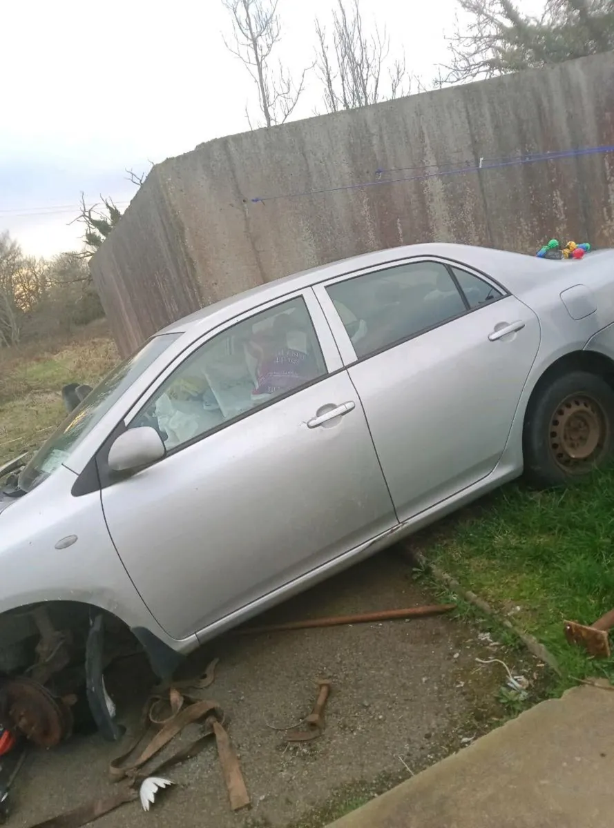 2007 diesel Corolla for breaking - Image 1