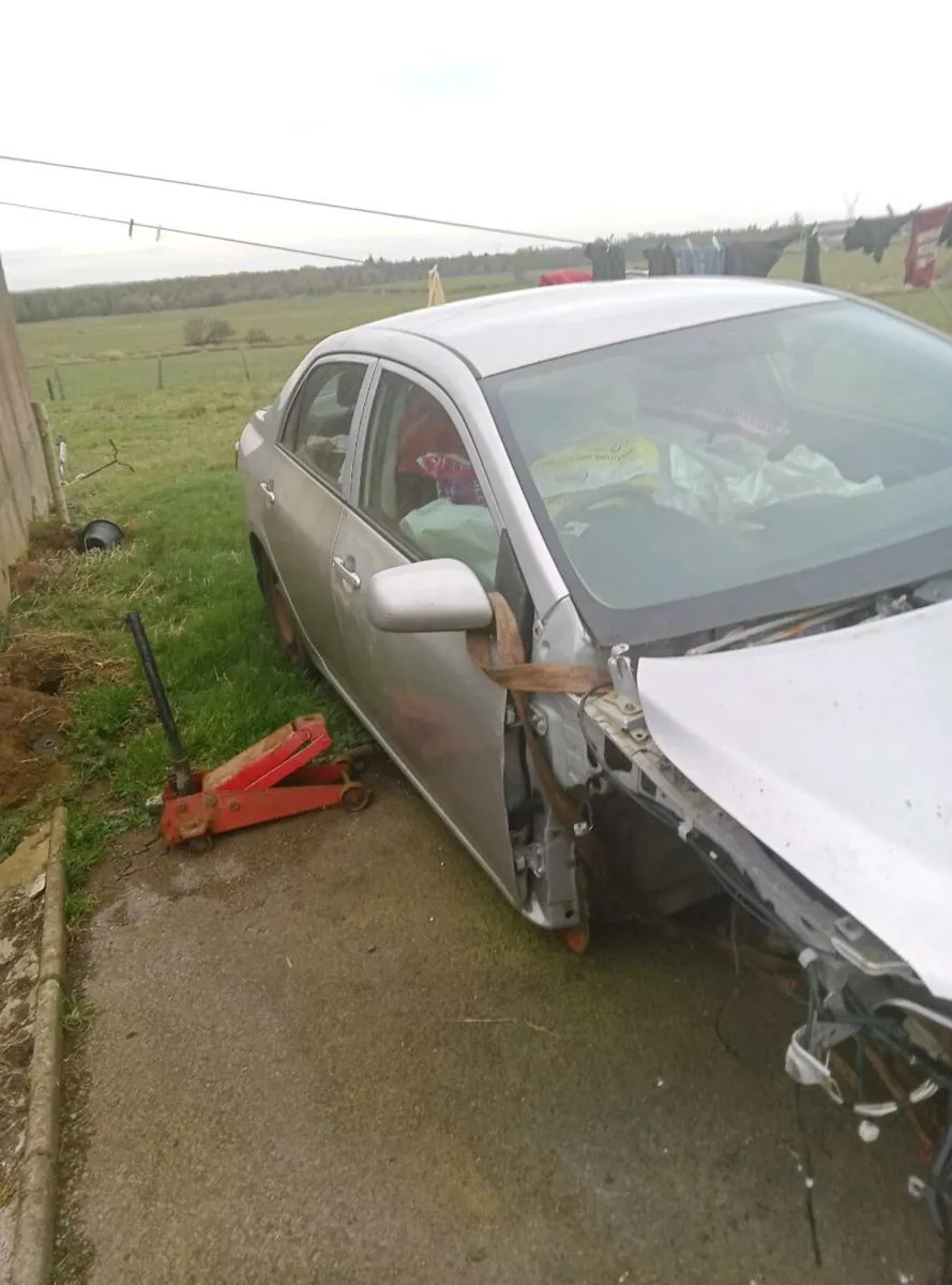 2007 diesel Corolla for breaking - Image 2