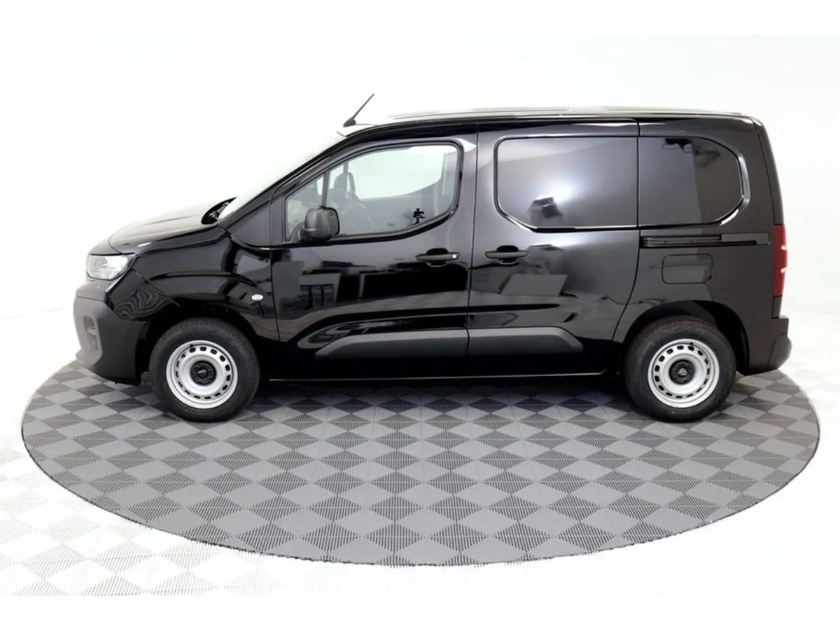 Peugeot Partner Prof Plus 1.5 Diesel 130HP 1000kg - Image 4