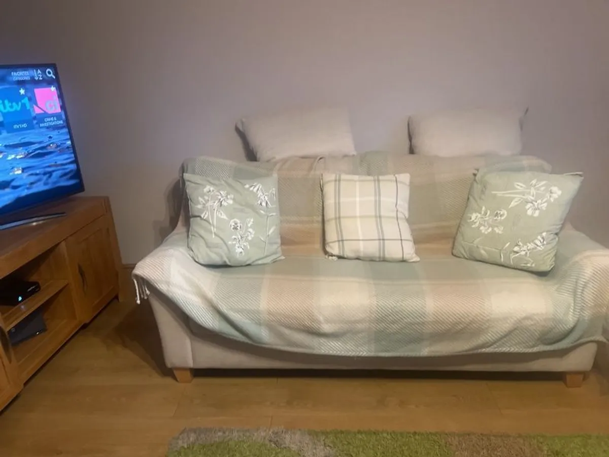 2 seater sofa - Image 3