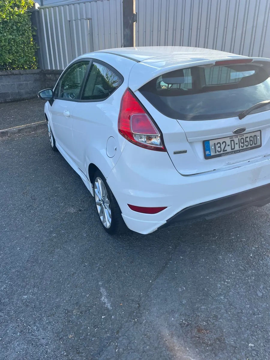 132 Ford Fiesta Zetec 1.0 S EcoBoost 125PS - Image 3