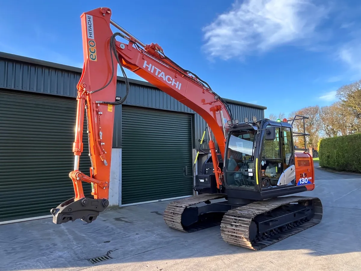 HITACHI ZX130-6    (2020) - Image 1