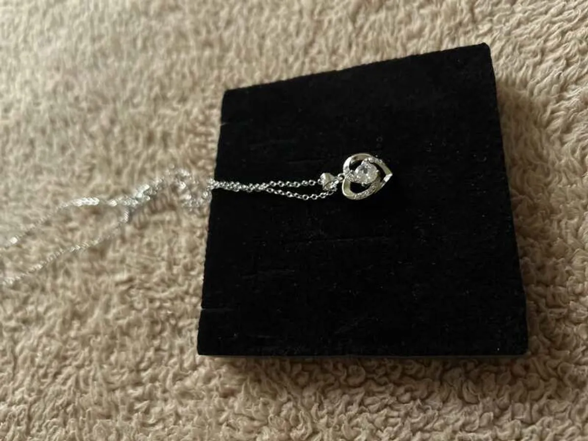 Heart-Shaped Necklace for Sale - Image 2