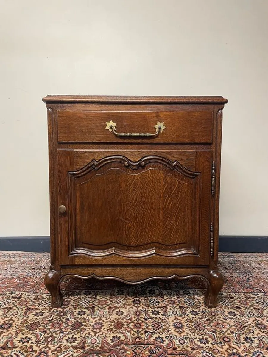 A Very Nice French Antique Oak Side Cabinet. - Image 1