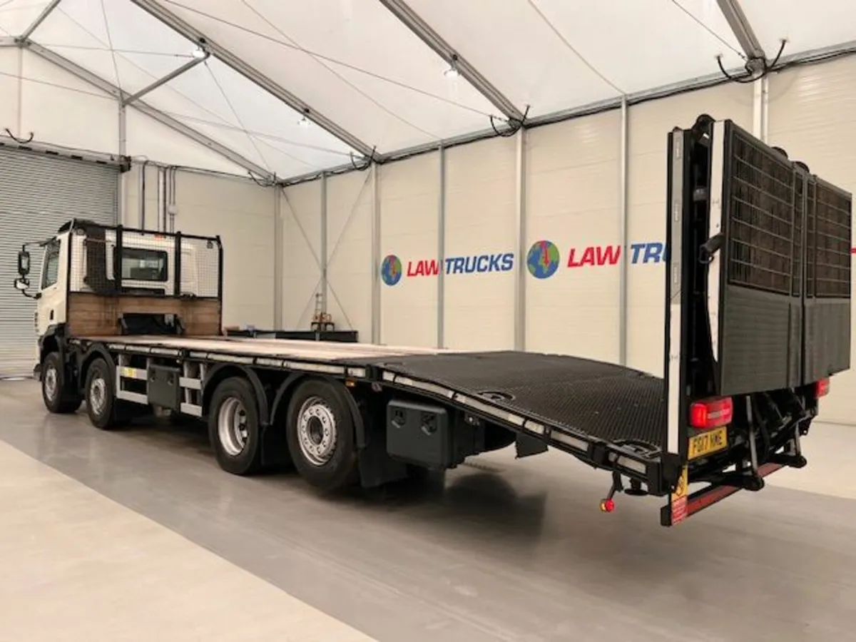 DAF CF 400 8x2 Rear Lift Flip Toe Beavertail - Image 2