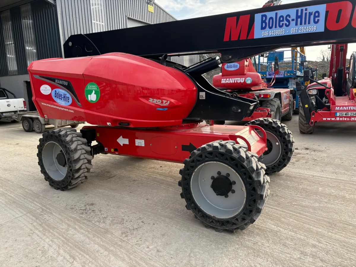 Manitou 220 Boomlift - Image 2