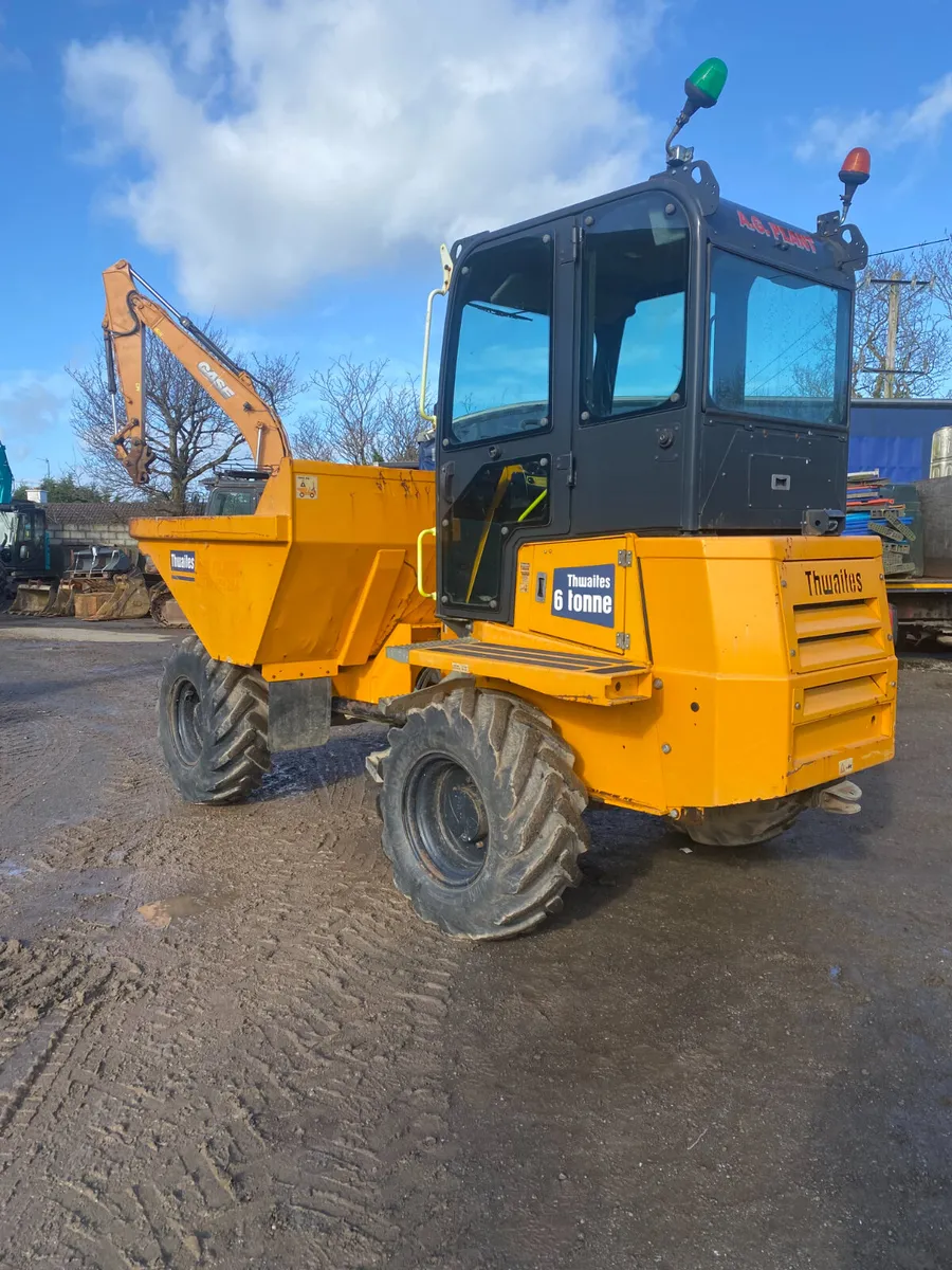 thwaites 6 ton cab (680 hours ) - Image 2