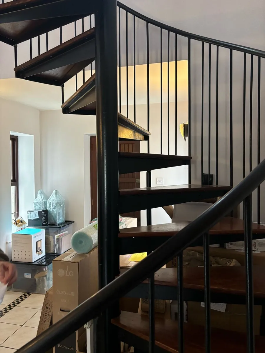 Spiral staircase - Image 1