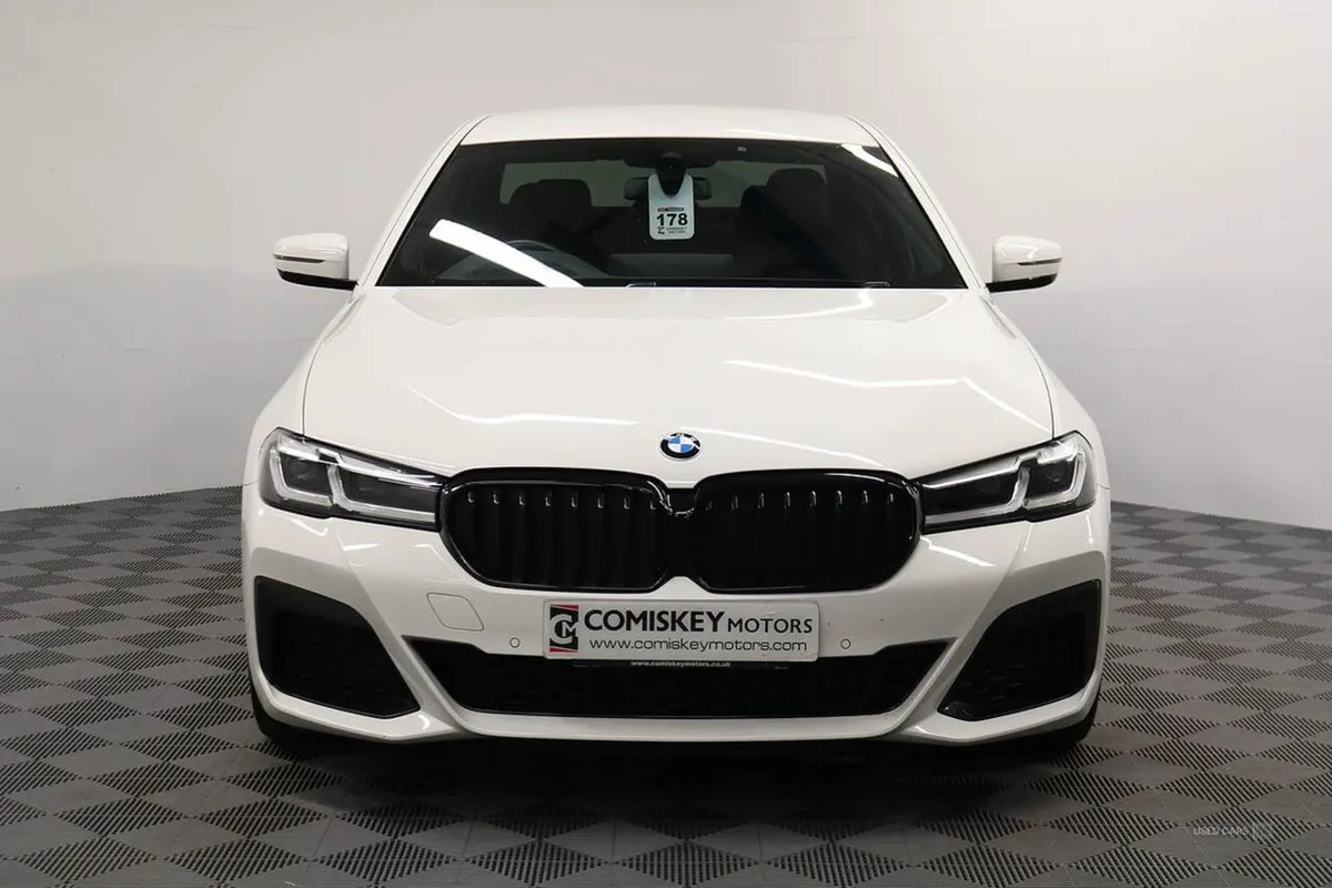 BMW 5 Series 530d MHT M Sport - Image 2