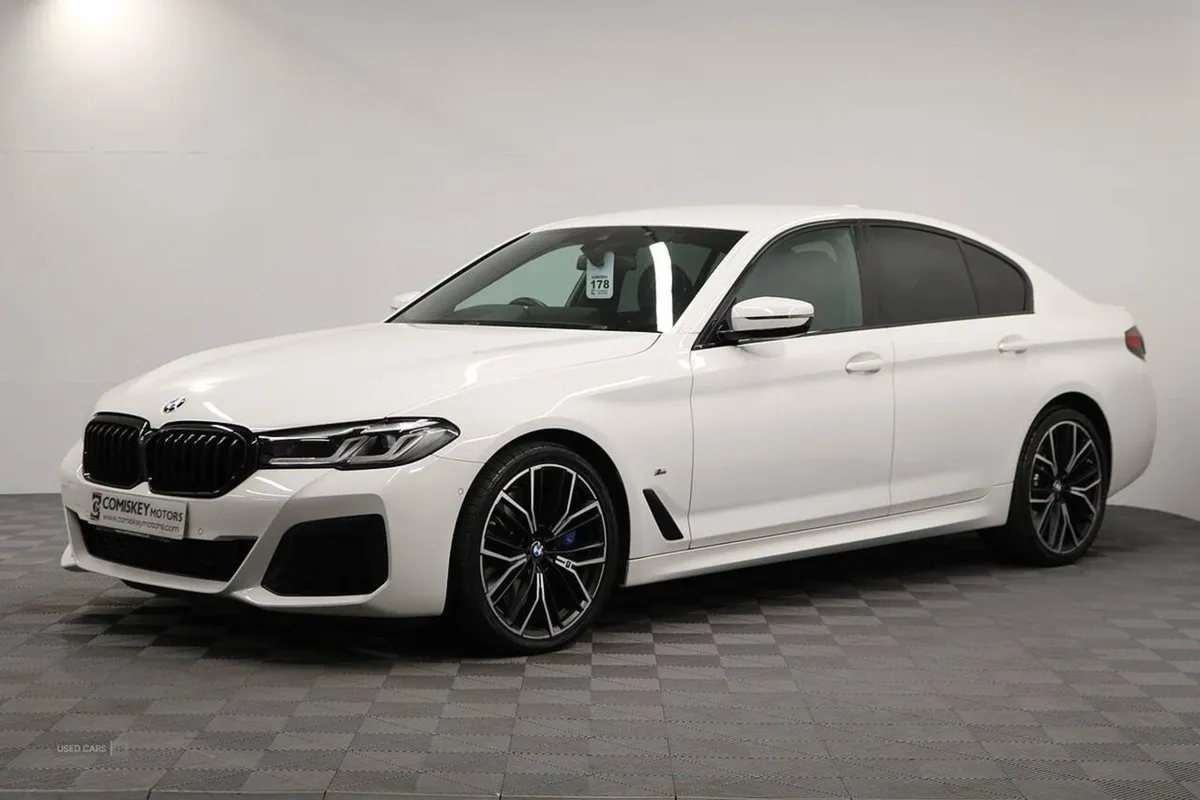 BMW 5 Series 530d MHT M Sport - Image 4