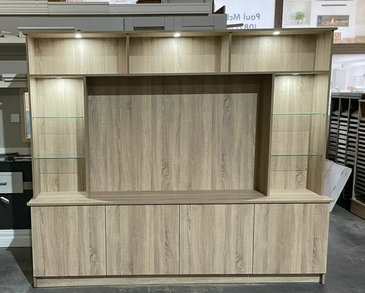 Custom Media Units - Image 1