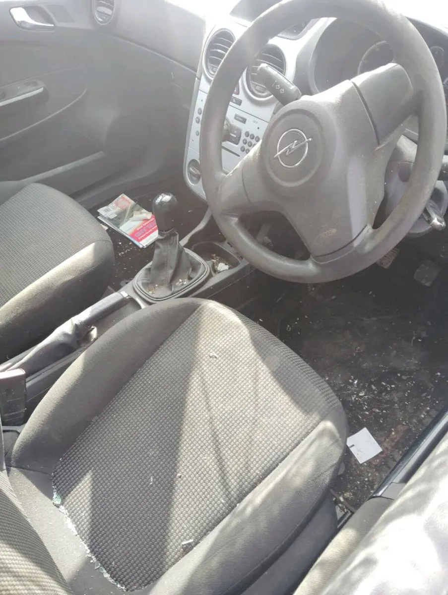 Breaking Opel Corsa 2012 1.3 diesel - Image 3