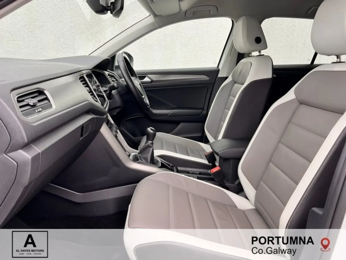 Volkswagen T-Roc Design 1.0 TSI 6speed 110BHP SAL - Image 3
