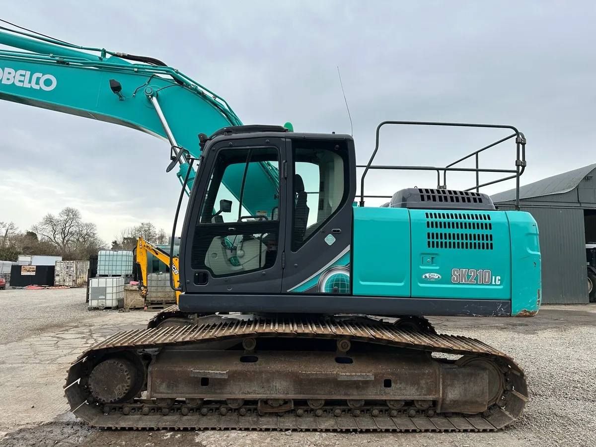 KOBELCO SK210LC-10 2017 - Image 2