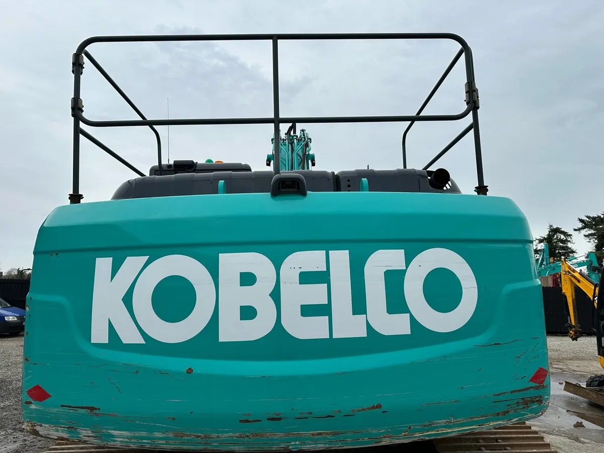 KOBELCO SK210LC-10 2017 - Image 3