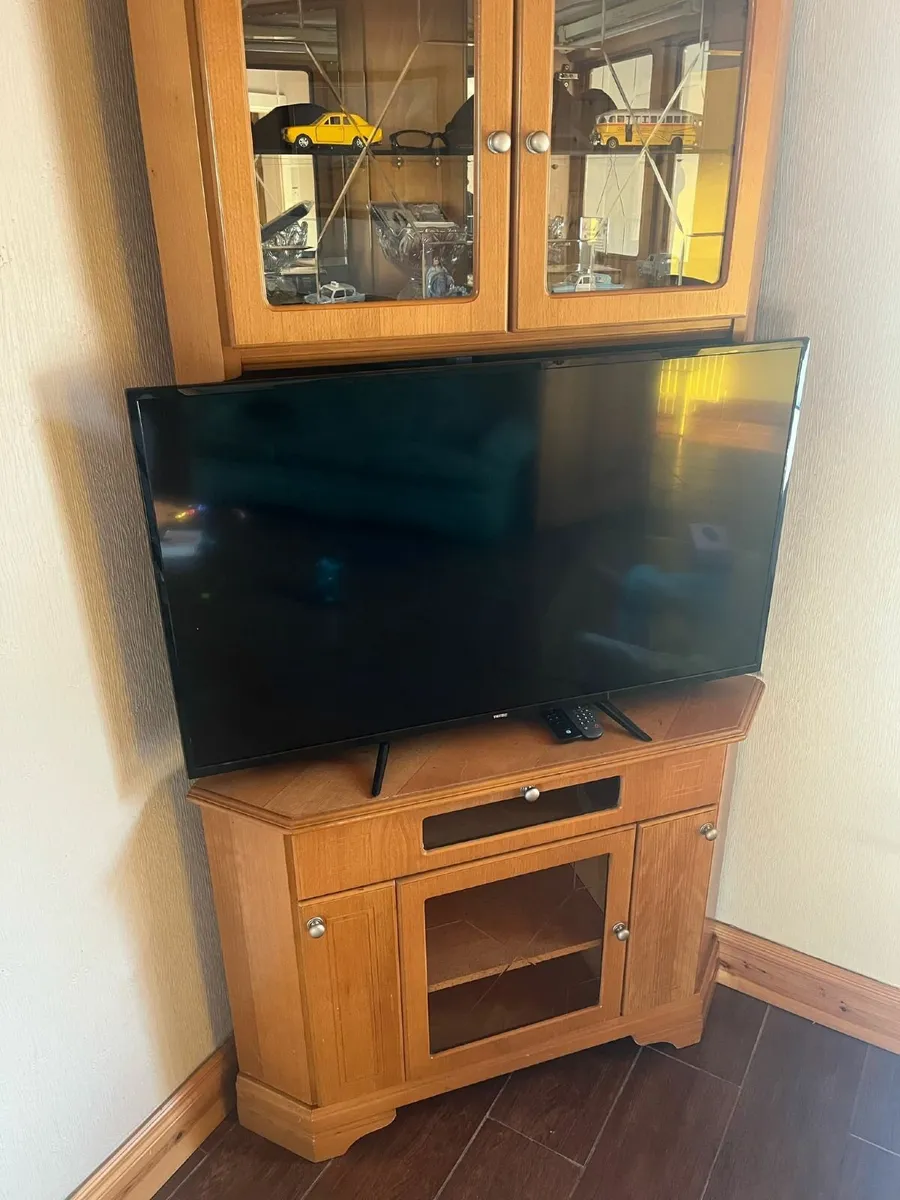 Corner units need gone! - Image 2