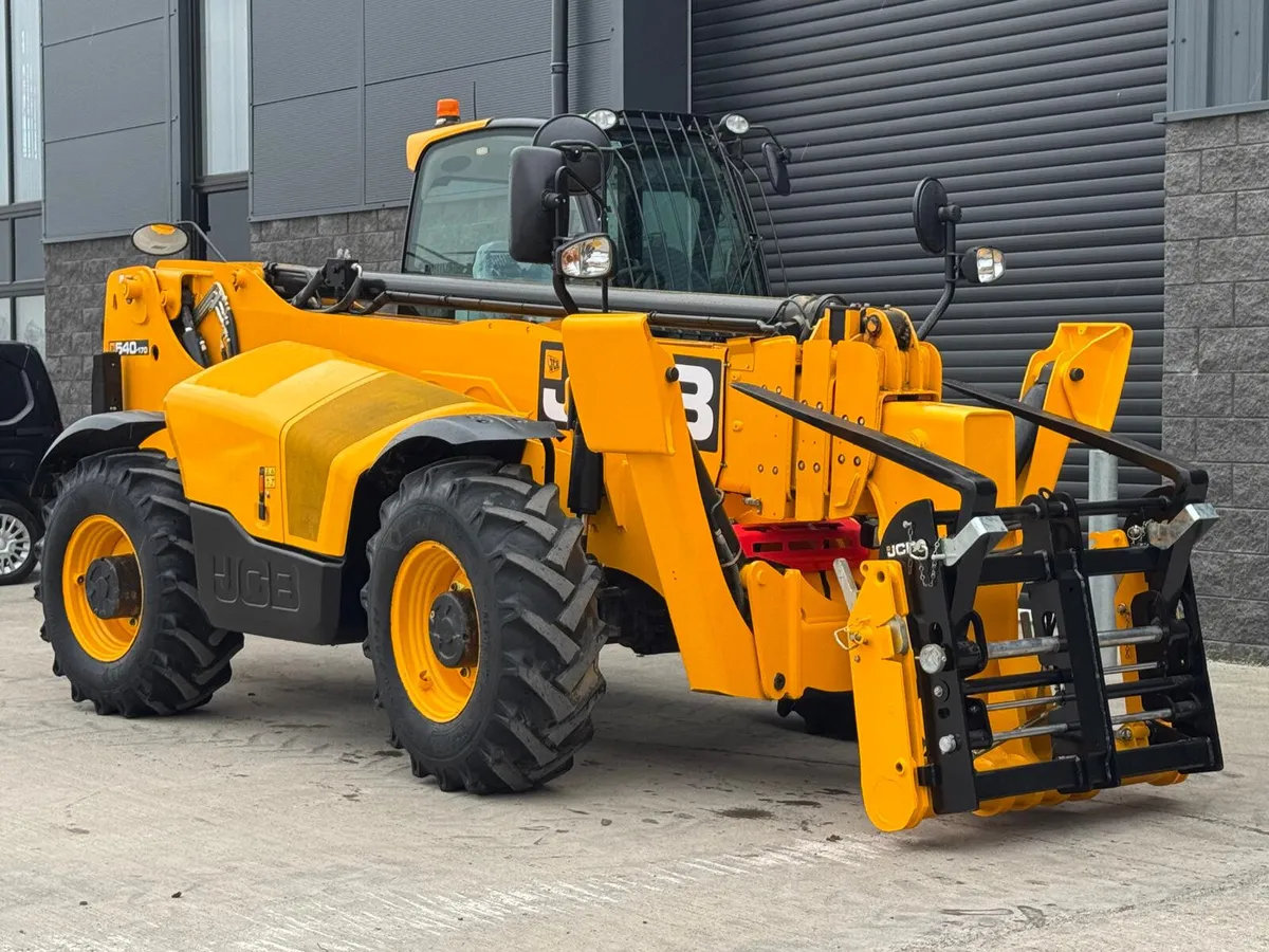 2022 JCB 540-170 Teleporter - Image 1