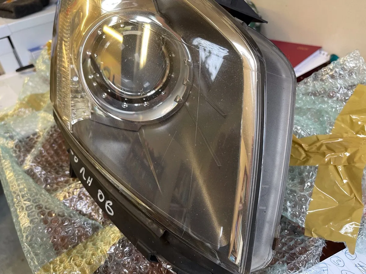 Citroen C6 Headlights and side lights. - Image 2