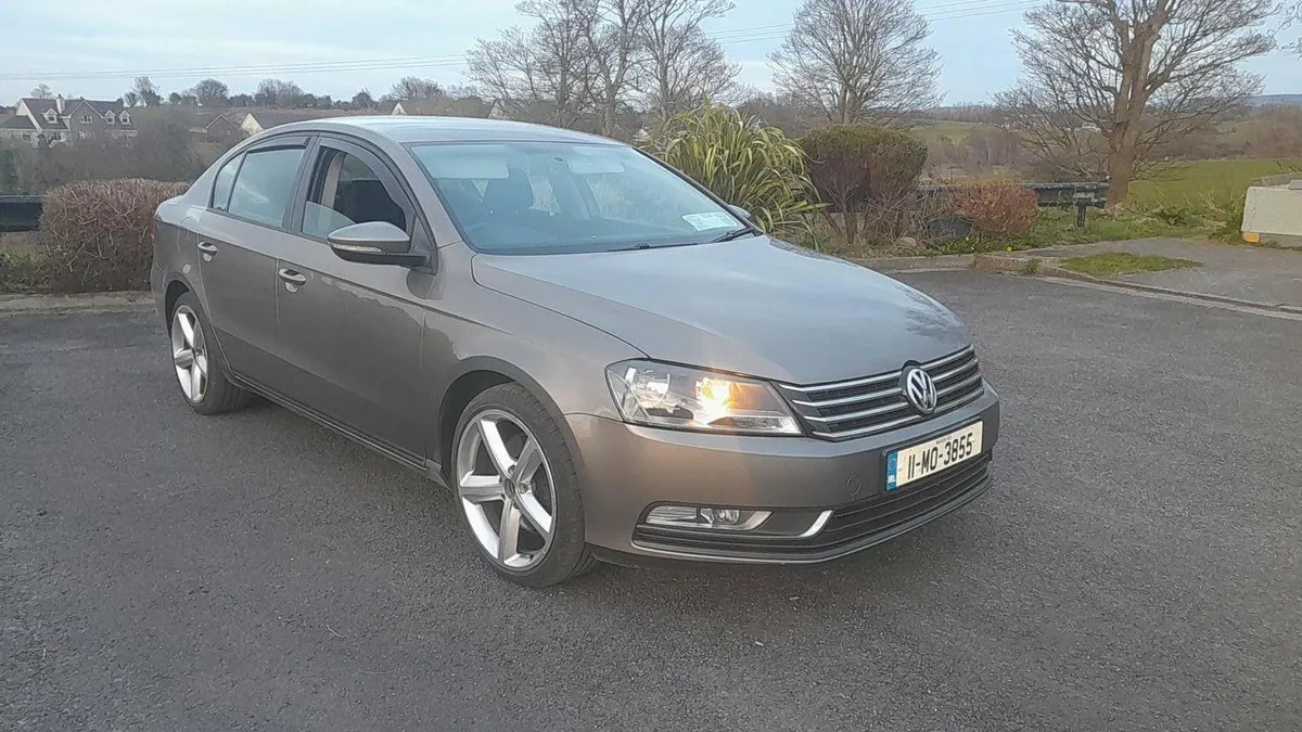 2011 passat - Image 1