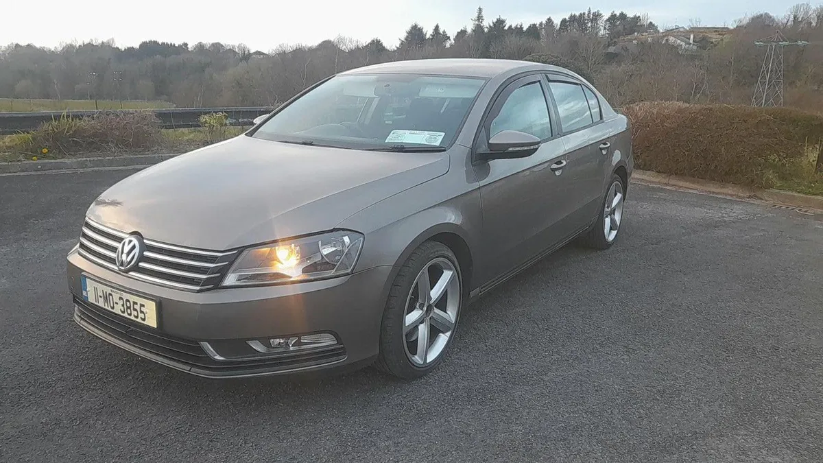 2011 passat - Image 2