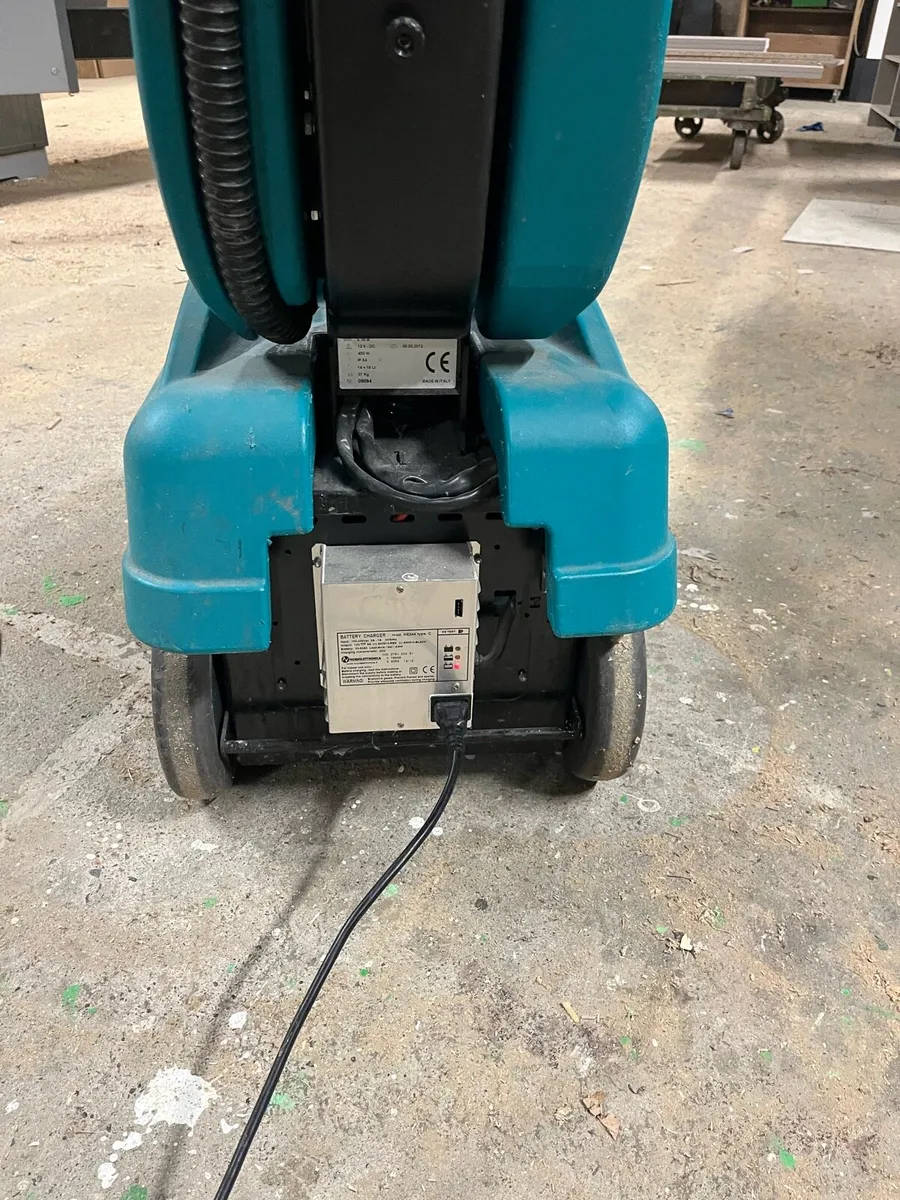 Floor cleaner - Image 3