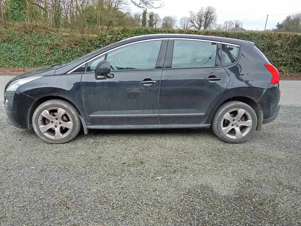 10 Peugeot 3008 - Image 4