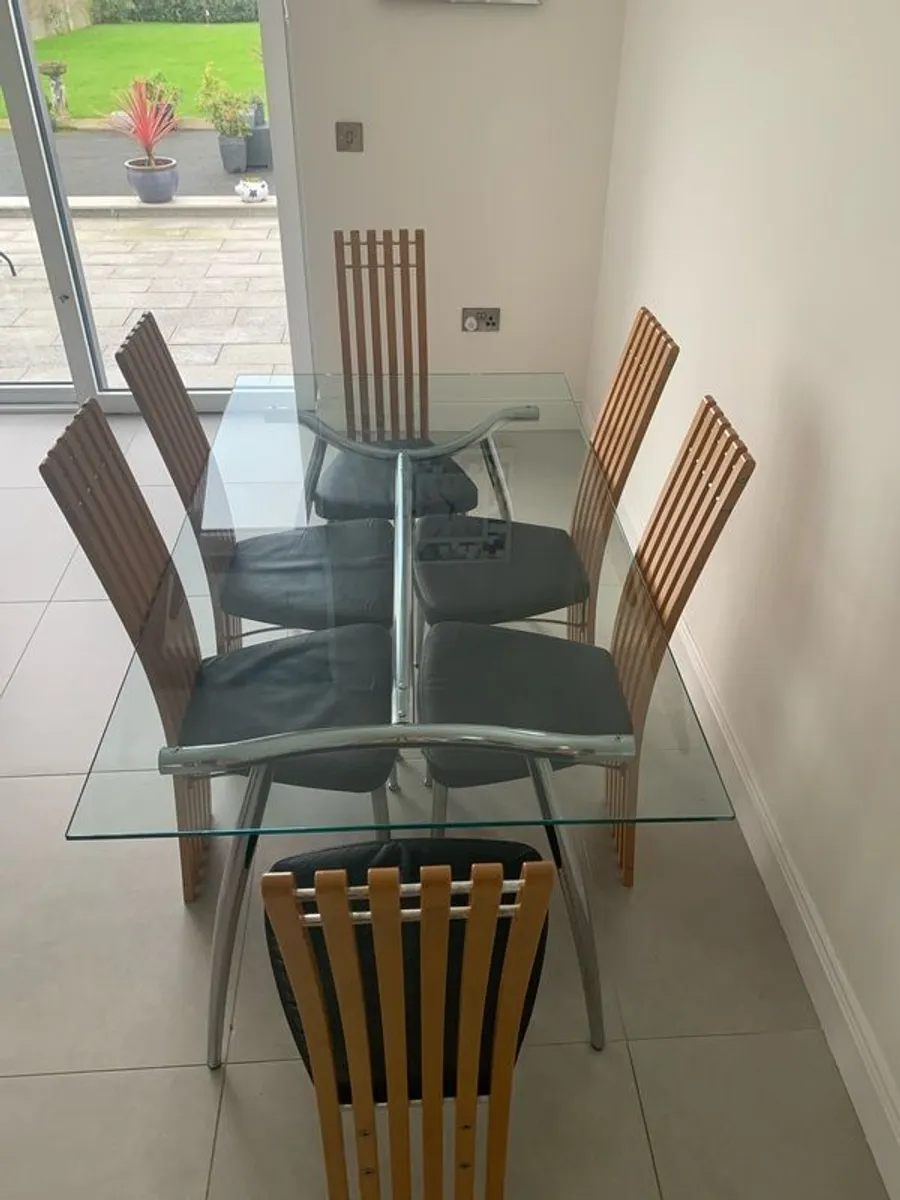 Dining - Image 3