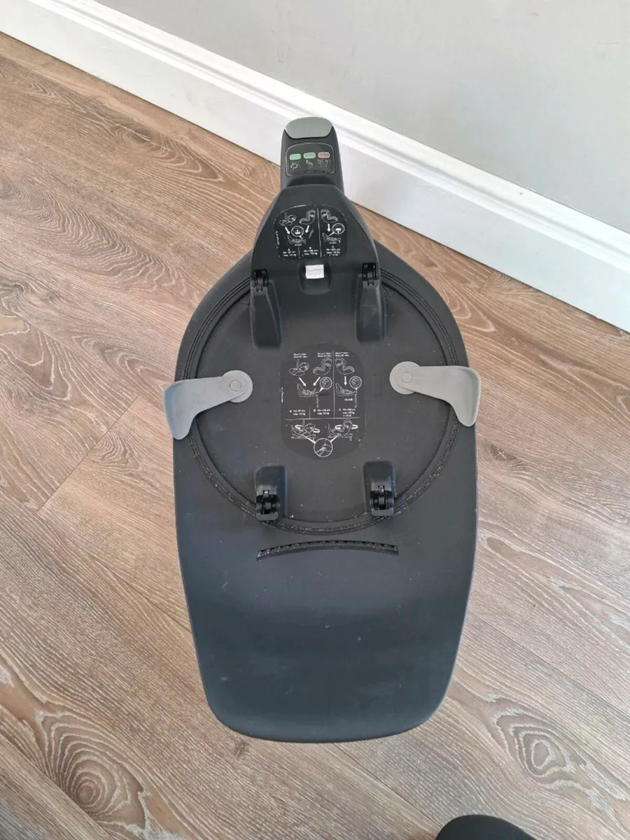 Cybex Cloud T plus base - Image 4